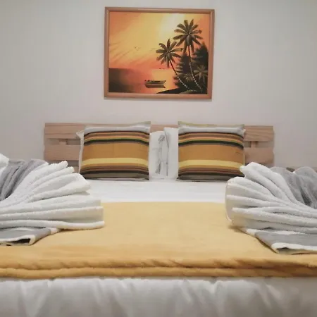 House Of Roses Ponta Delgada