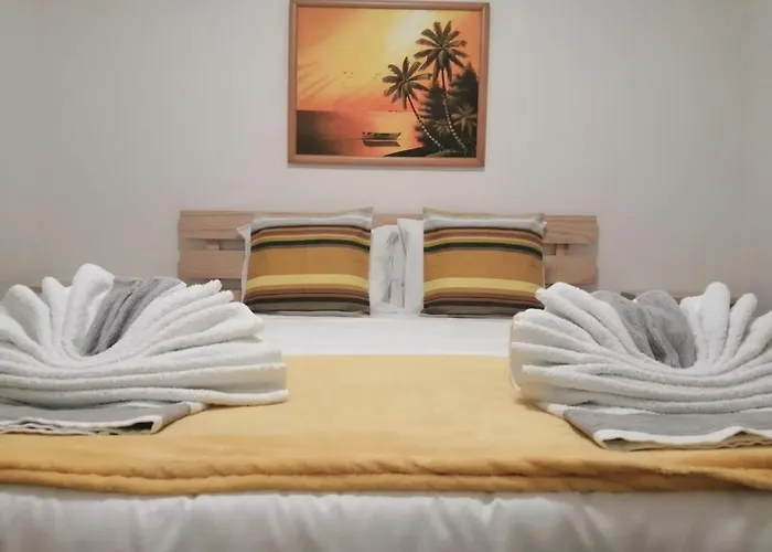 House Of Roses Ponta Delgada